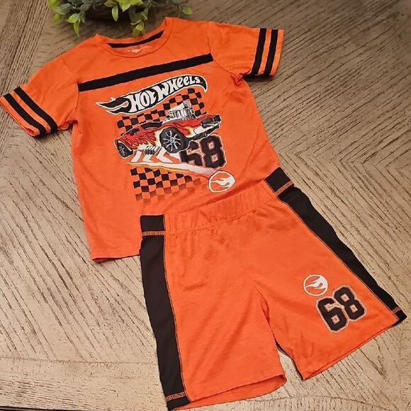 Mattel Hot Wheels Shirt And Short Size 7 - Picture 1 of 12